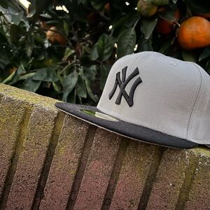 NEW YORK YANKEES FITTED HAT 7 1/4